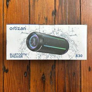 Ortizan Portable Bluetooth Speaker w flashing lights in Black